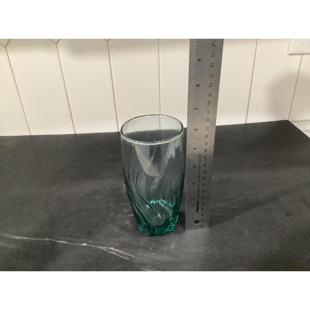 1990s Vintage Anchor Hocking "Central Park" Fern Green Drinking Glass Set of 4